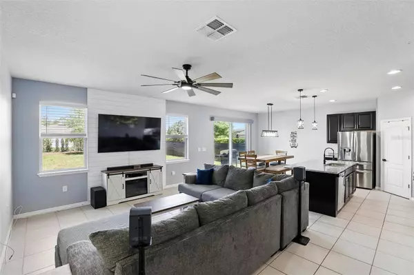 1338 RILEY CIR, Deland, FL 32724