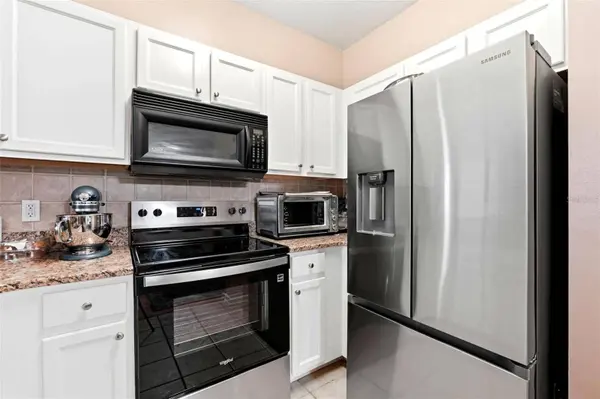 12837 MADISON POINTE CIR #208, Orlando, FL 32821