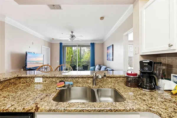 12837 MADISON POINTE CIR #208, Orlando, FL 32821