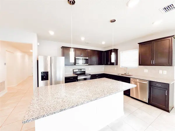 398 CITRUS ISLE LOOP, Davenport, FL 33837