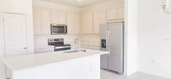 2043 FIRETHORN LOOP, Haines City, FL 33844