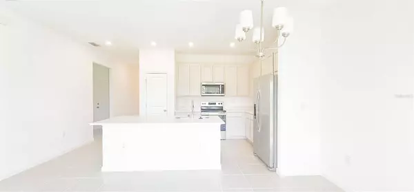 2043 FIRETHORN LOOP, Haines City, FL 33844