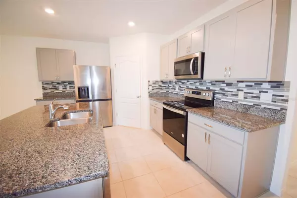 1945 CHICKASAW BLVD, Davenport, FL 33837