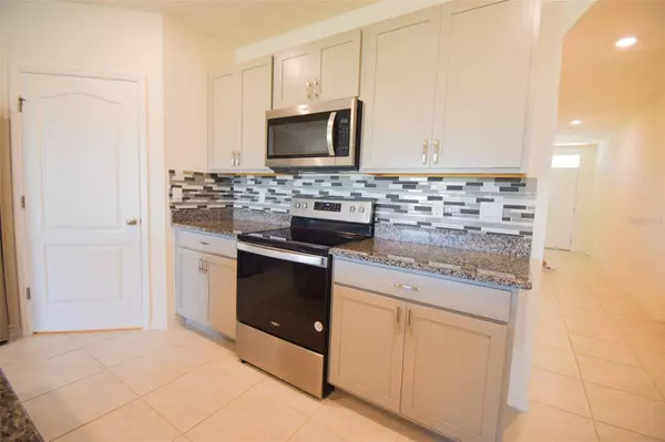 1945 CHICKASAW BLVD, Davenport, FL 33837