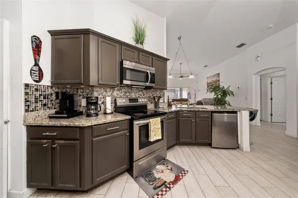 2822 MOULTRIE CREEK DR, Kissimmee, FL 34743