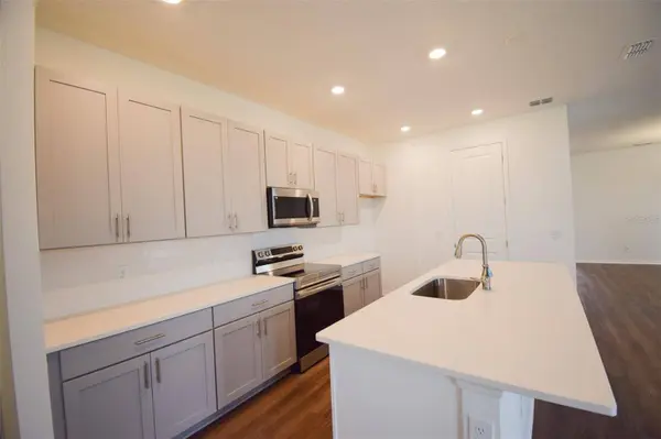 2370 LANCASHIRE ST, Davenport, FL 33896