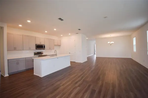 2370 LANCASHIRE ST, Davenport, FL 33896