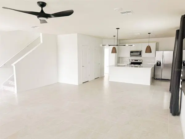 1889 SUMMER SERENITY DR, Kissimmee, FL 34744