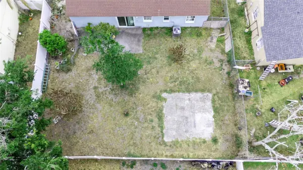 7807 PINE HAWK LN, Orlando, FL 32822