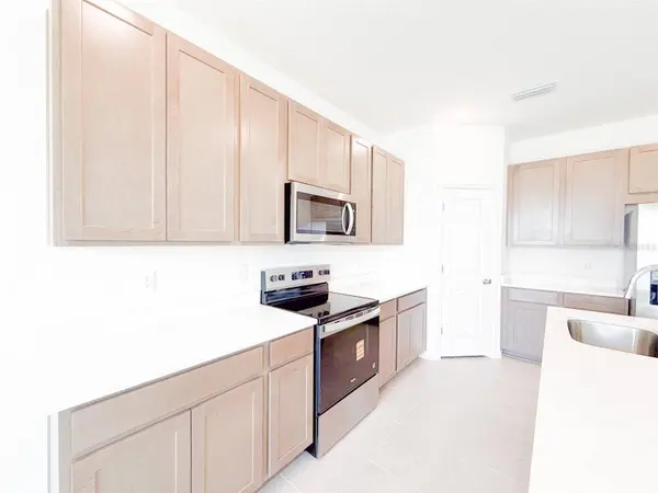 2023 FIRETHORN LOOP, Haines City, FL 33844