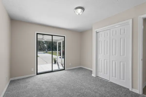 3743 Red Oak Ct, Lake Wales, FL 33898-8491