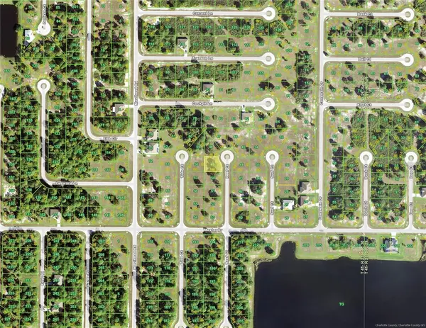 28 Reef Ct, Placida, FL 33946-5032