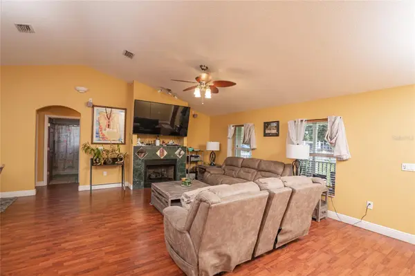 5572 Myakka Ave, Intercession City, FL 33848