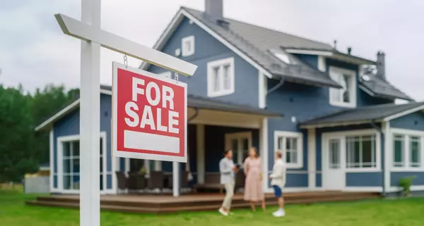 65d1069a5ce7370b868d577c_Hero-historyofrealestate