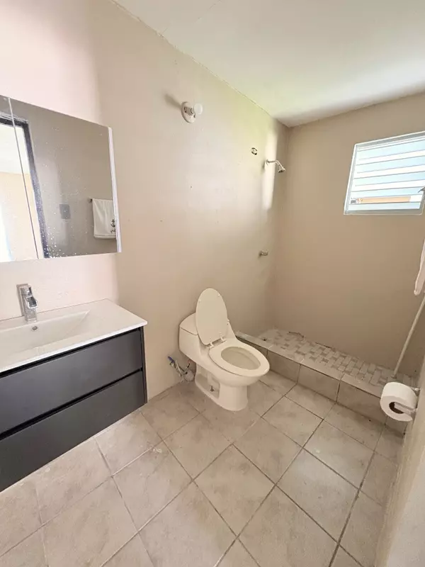 127 Villa Quintero Toa Baja
