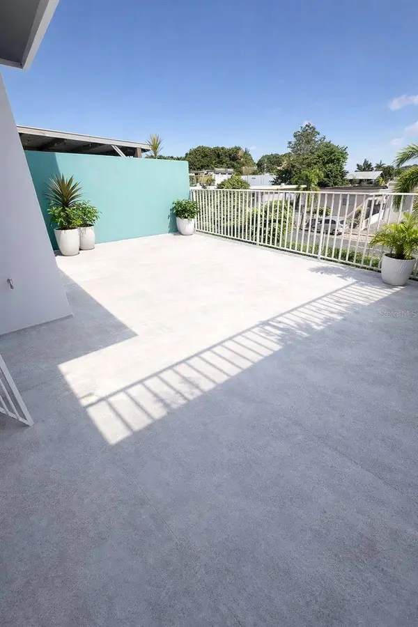 B 39-A8, Bayamon, PR 00961