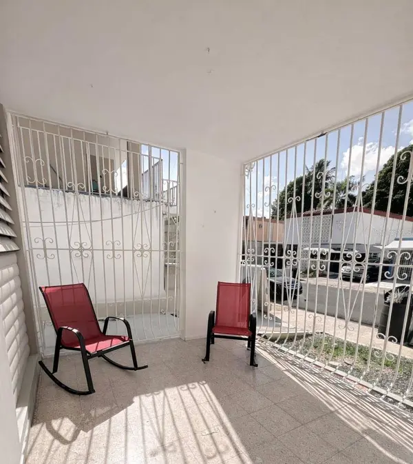 B 39-A8, Bayamon, PR 00961