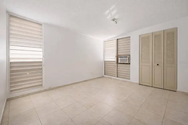 B 39-A8, Bayamon, PR 00961