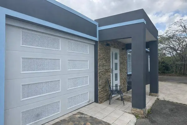 172 RIO ABAJO, Cidra, PR 00739