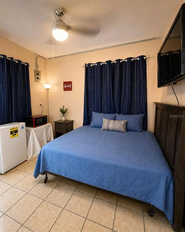 31 CALLE MONSERRATE, Aguas Buenas, PR 00703