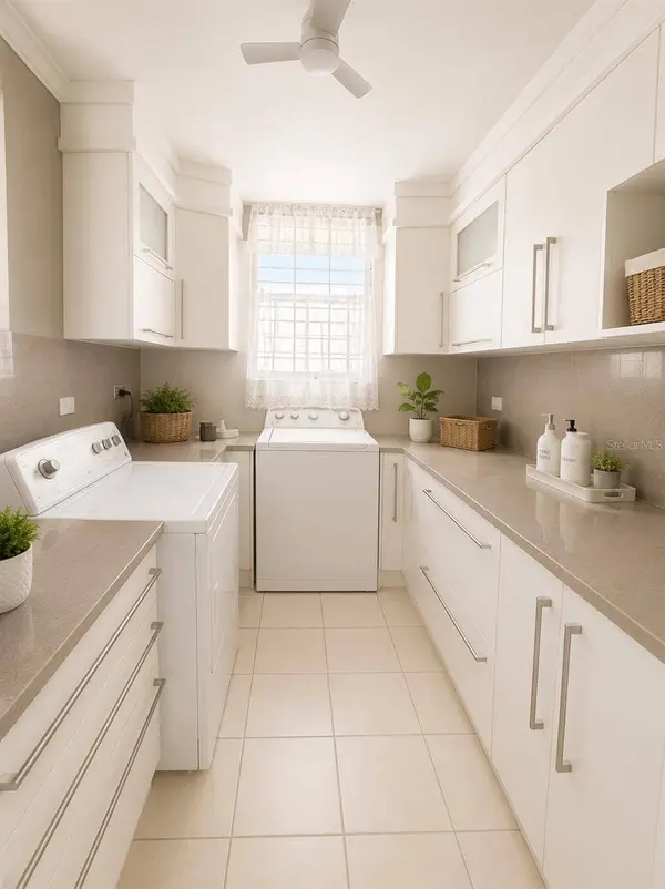 2 A4, Juncos, PR 00777