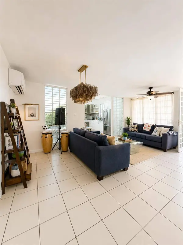 2 A4, Juncos, PR 00777