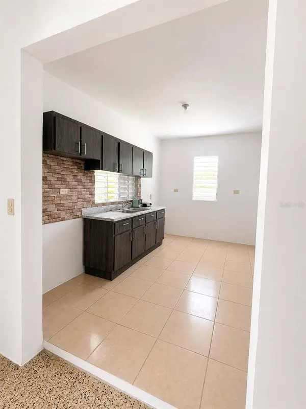 11 SINGAPUR, Juana Diaz, PR 00795