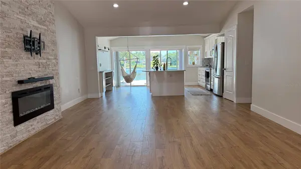 6428 LYNN RD, Orlando, FL 32810