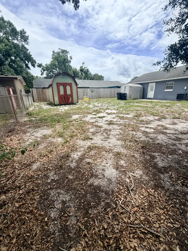 506 Holt Cir, Winter Haven, FL 33880-1333