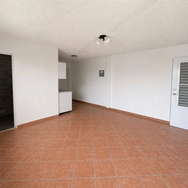 143 JARDINES DE COUNTRY CLUB #Apt 2, Carolina, PR 00983