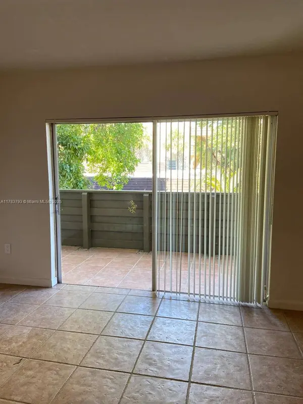 8335 SW 72nd Ave #202D, Miami, FL 33143