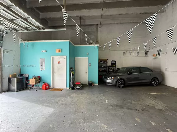 13155 SW 123rd Ave #10, Miami, FL 33186