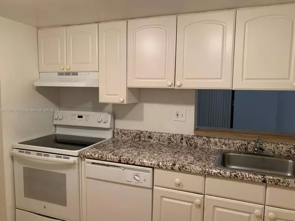 8600 SW 133rd Ave Rd #310, Miami, FL 33183