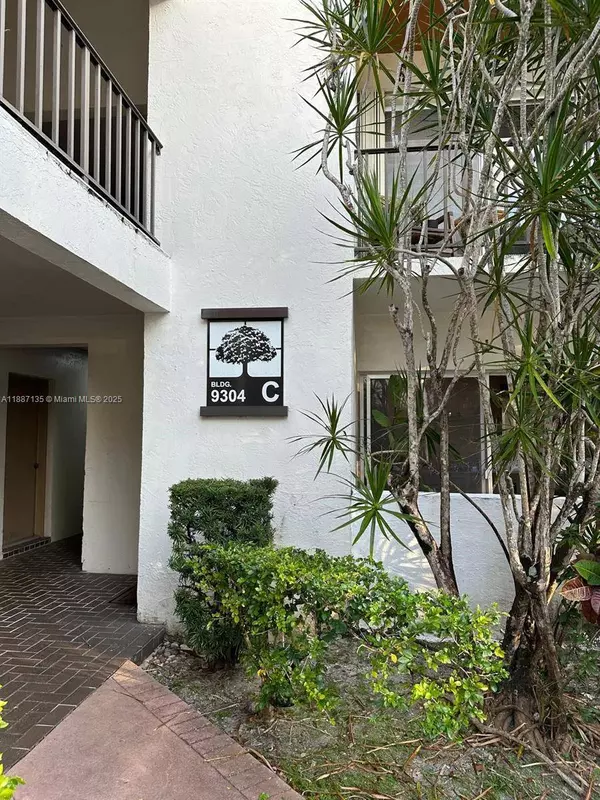 9304 SW 77th Ave #C4, Miami, FL 33156