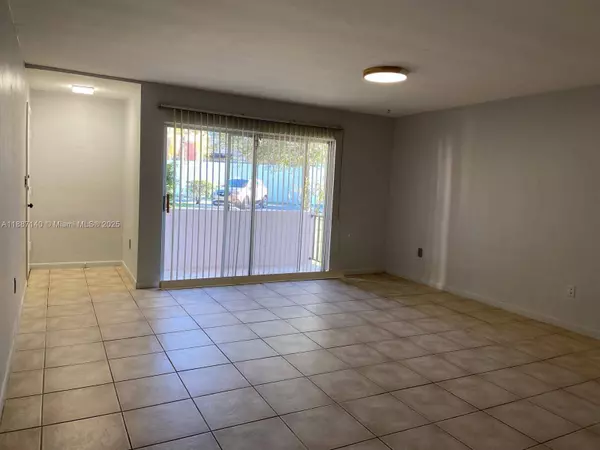 9454 SW 77th Ave #S4, Miami, FL 33156