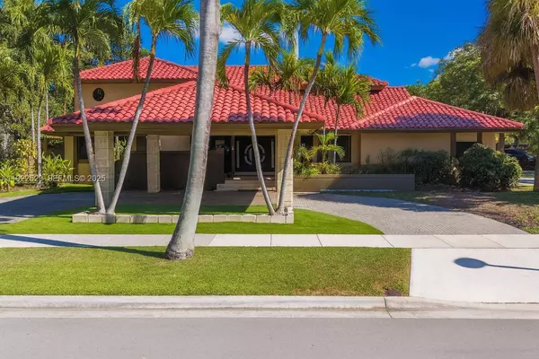 701 SW 24th Rd, Miami, FL 33129