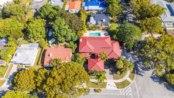 701 SW 24th Rd, Miami, FL 33129