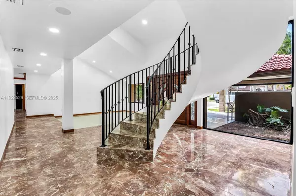 701 SW 24th Rd, Miami, FL 33129