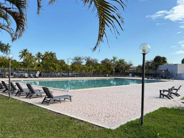 8600 SW 133rd Ave Rd #310, Miami, FL 33183