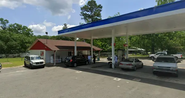 3749 Pat Thomas Pkwy, Quincy, FL 32351-7853