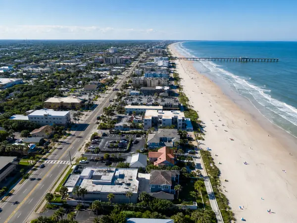 Moving to Jacksonville Beach: What to Know Before You Buy,Joey Larsen