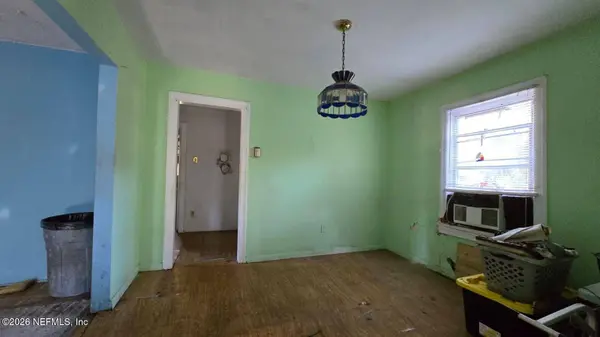 2323 PARENTAL HOME RD, Jacksonville, FL 32216