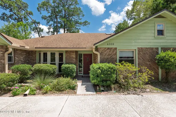 4309 MAYWOOD DR, Jacksonville, FL 32277