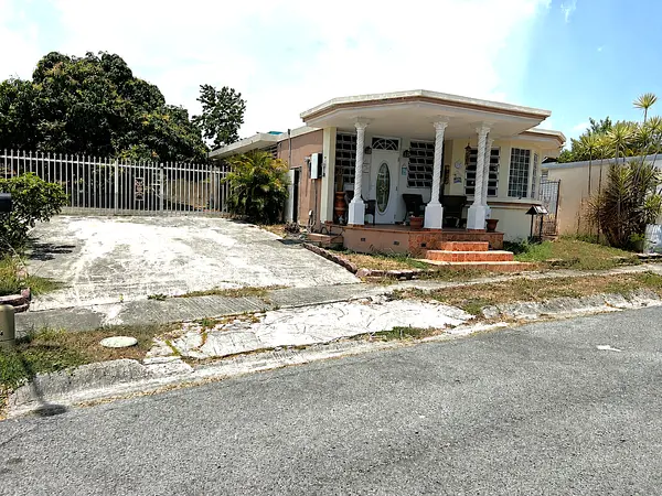Urb. Jardines de Monteblanc, K16 Calle G, PR, 00690