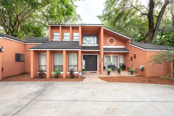 1899 KING EDWARD DR, Kissimmee, FL 34744