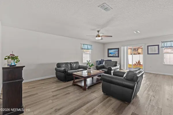 2422 SOTTERLEY LN, Jacksonville, FL 32220