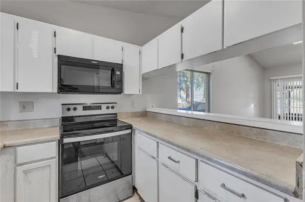 3675 WESTLAND CT #1, Orlando, FL 32818
