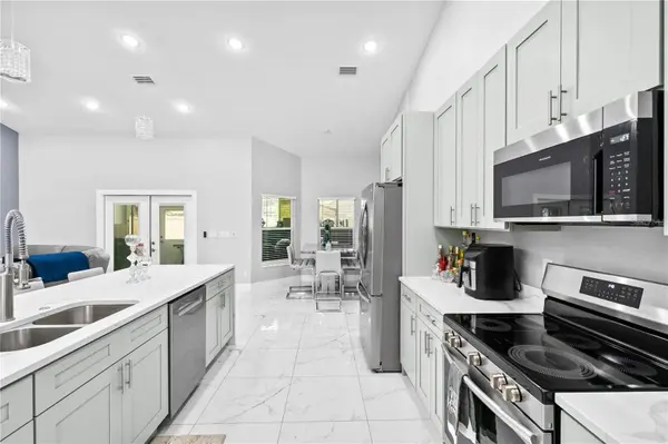 14112 LORD BARCLAY DR, Orlando, FL 32837