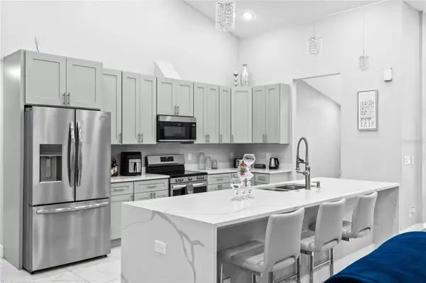 14112 LORD BARCLAY DR, Orlando, FL 32837
