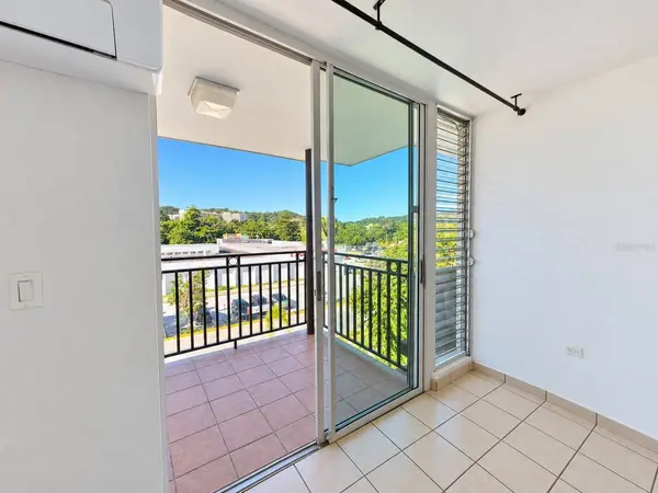111 CECILIO URBINA ST #1307, Guaynabo, PR 00969